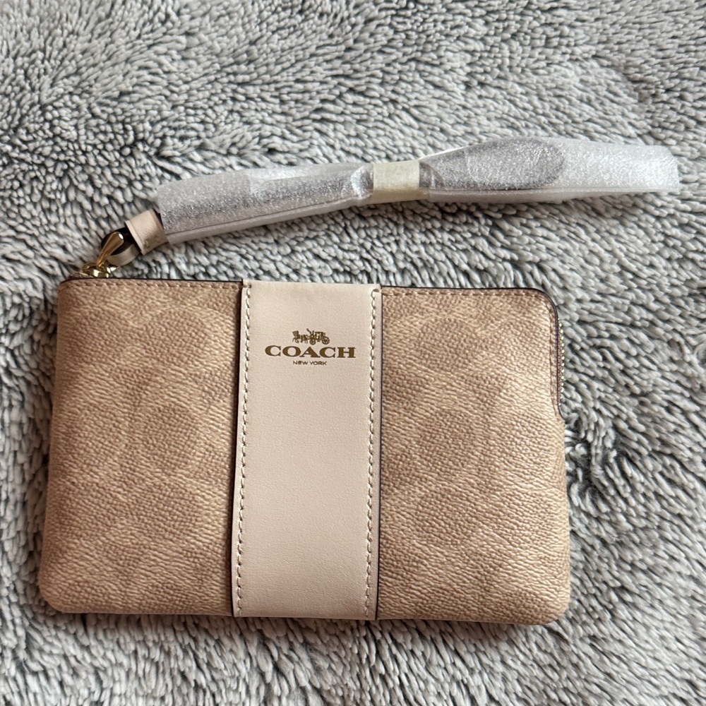 Brand New Coach Beige and Cream Wristlet